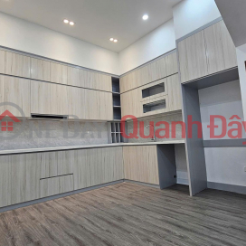 House for sale in Hoang Hoa Tham alley, Ba Dinh, 2 houses on the street, beautiful house, 55m2, 5 floors, 11.4 billion _0