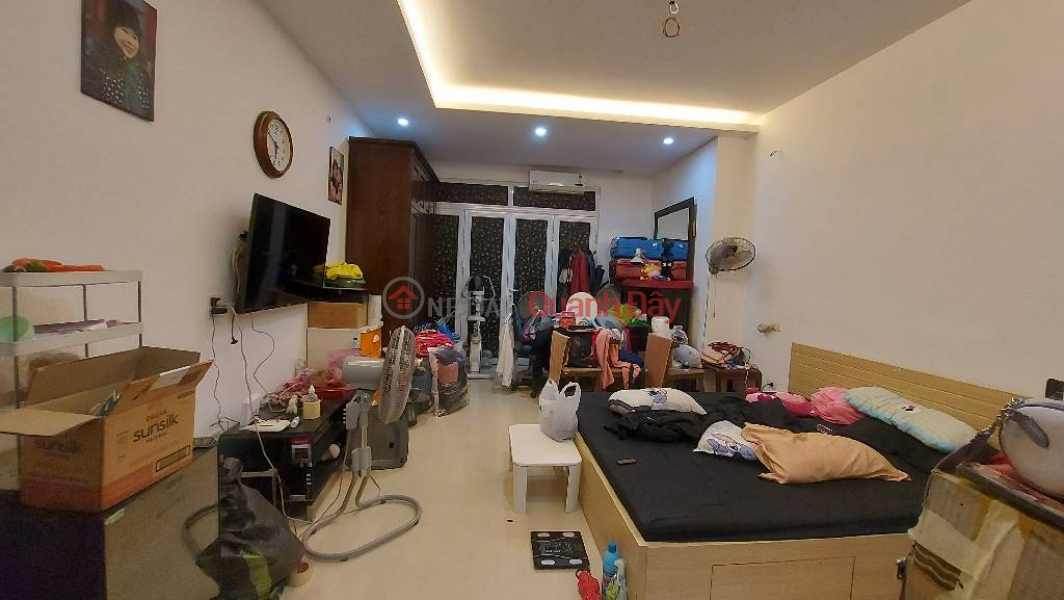 đ 4.7 Billion Le Duan 4.7 billion, beautiful house ready to move in, near park, hospital, university