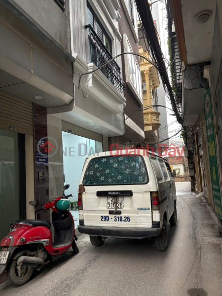 TAY HO SUPER PRODUCT - 5 FLOORS - ELEVATOR - FREE FULL LUXURY FURNITURE - BUSINESS - CAR - NICE BOOK - NEXT TO HEART INSTITUTE Sales Listings