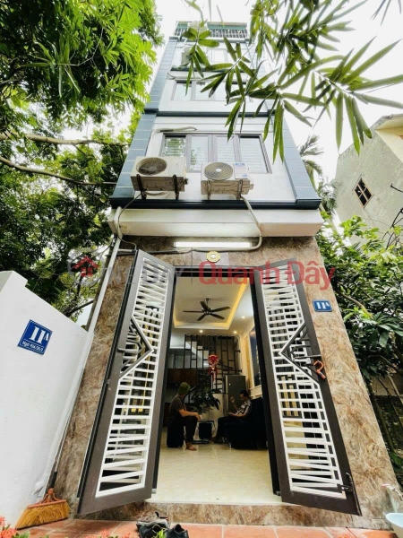 House for sale on Nguyen Khoi, Hoang Mai, 4.8 billion - 3 bedrooms, 4 bathrooms, 5 floors, fully furnished, red book in owner's name Sales Listings