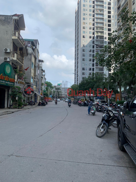 Property Search Vietnam | OneDay | Nhà ở, Niêm yết bán bán nhà 3 tầng cũ Nguyễn Văn Cừ-Long Biên 370m, MT 13m, vỉa hè, ôtô tránh