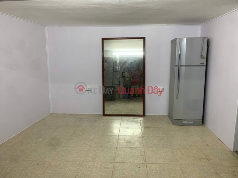 đ 7 Million/ month House for rent in lane 184 Tran Khat Chan, 3 floors x 30m2, 2 bedrooms, 7 million for family, group