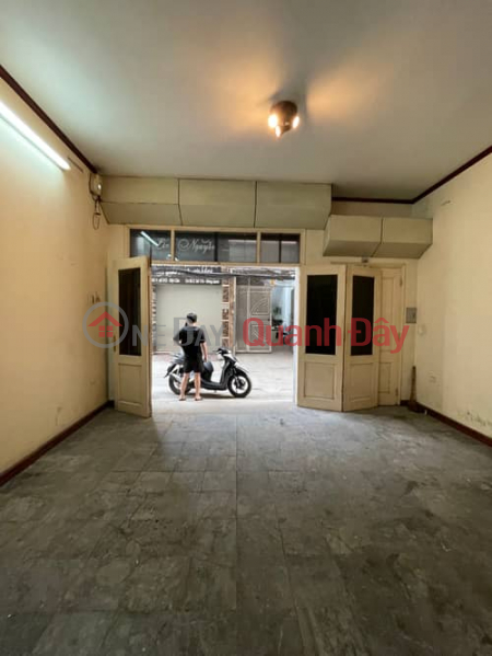 đ 17.6 Billion | Urgent Sale Dong Quan House with 2 Open Sides Garage 60m2 17.6 Billion 5T Busy Business