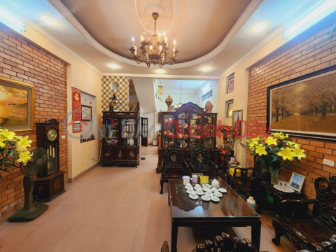 Just over 10 Billion Car Alley Chua Lang Street 50m2\/ 4 Floors\/ 4.6m MT - 30m from Street - Business _0