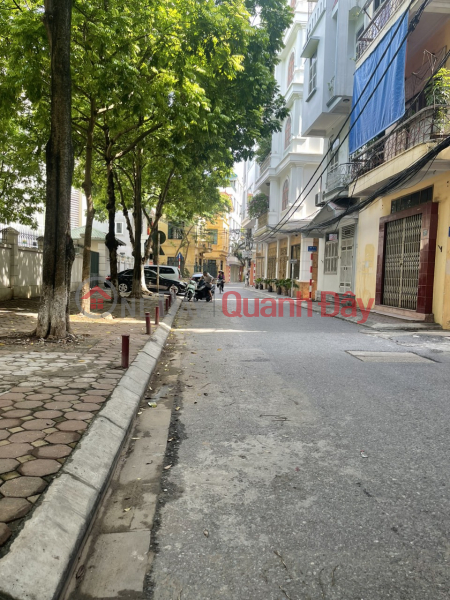 URGENT SALE LOT OF LAND WITH BEAUTIFUL SPECIFICATIONS - ANGLE LOT - RED DOOR CAR - CLOSE TO NGUYEN - NEAR BY NGUYEN VAN CU STREET., Vietnam Sales đ 9.64 Billion