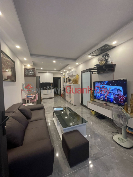 Parking available, Ground floor, Hoang Quoc Viet Shopping Center, 45\\/75m², 2 bedrooms, 2 bathrooms, Beautiful design, 6.7 billion VND Sales Listings