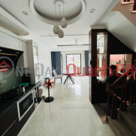 House for sale in Hoa Bang, Cau Giay, subdivided lot, bypass car, office, 40m2, 13.2 billion _0