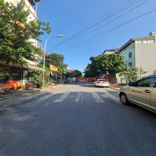 32m2 land in Gia Lam commune, Hanoi, accessible by car, only 4 billion VND (negotiable). 0989894845 Vietnam | Sales đ 4.3 Billion