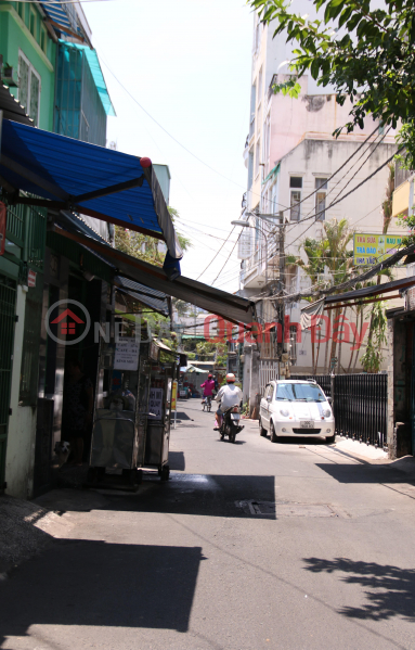 Binh Thanh House 3 Floors, Alley 6m, Miss 4x21m, Near Hang Xanh Crossroads, Price 11.X Billion Sales Listings