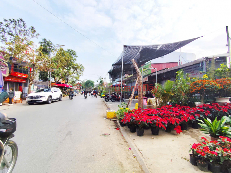 Land on Hoang Minh Thao street, 57m, frontage 4.2m, super nice location, near Hang Market, Price 7.4 billion Sales Listings