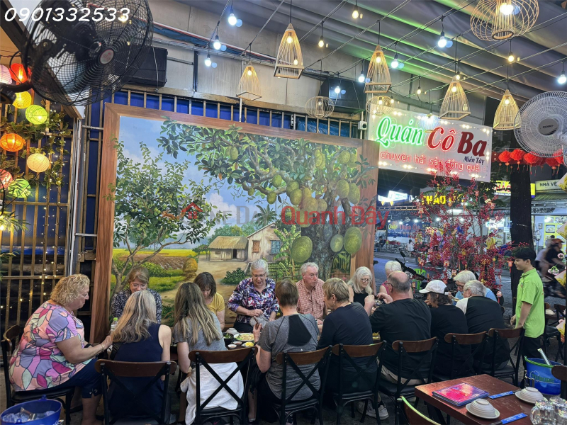 ₫ 450 Million THE OWNER RESOLUTES A BAR WITH A BEAUTIFUL LOCATION AT THE FRONT OF VINH KHANH STREET, DISTRICT 4