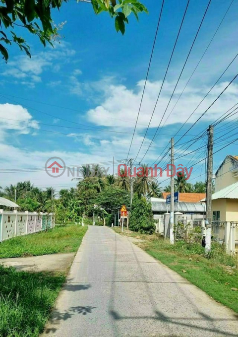 The land is located on the main axis of Huu Dinh Chau Thanh street _0