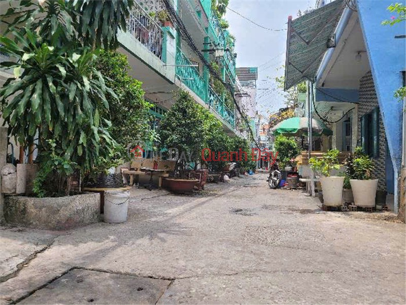 đ 9 Billion, BEAUTIFUL HOUSE - GOOD PRICE - OWNER NEEDS TO SELL A HOUSE IN A CAR ALLEY IN WARD 3, DISTRICT 8, HCM