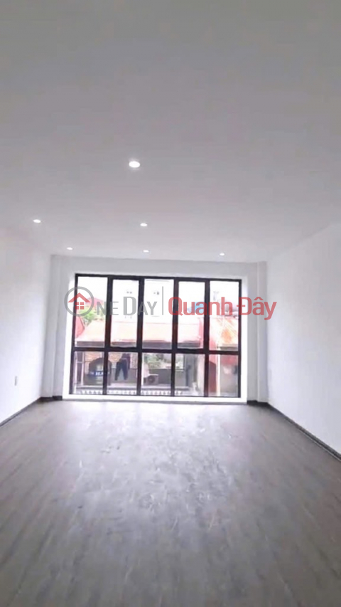 73 Hoang Ngan 45m, near car, payment available, good location _0