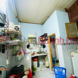 Nhà đẹp ngay chợ Thủ Đức, diện tích rông, sổ riêng, giá cực tốt tại khu vực chỉ 4,1 tỷ.! _0