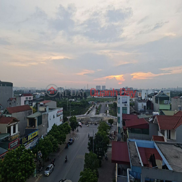 6-storey house for sale on the car-avoiding road in Long Bien, Hanoi. Corner apartment 51m2 10 billion x. Sales Listings