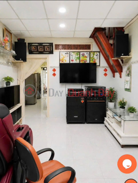 Owner selling quickly a house on Phan Van Han Street, Binh Thanh District - 3 bedrooms, bordering District 1, only 4 billion VND., Vietnam Sales đ 4 Billion
