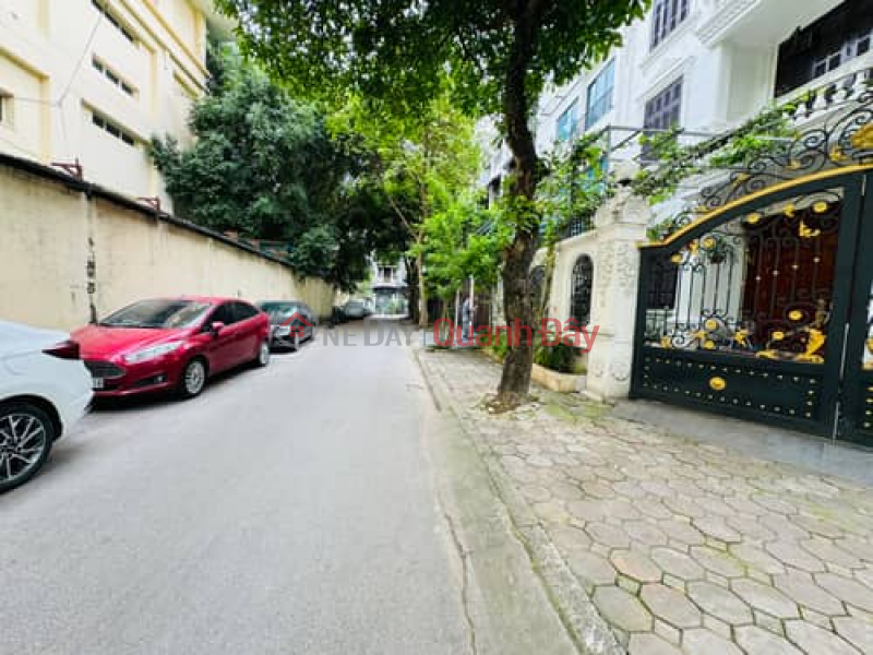 Property Search Vietnam | OneDay | Residential, Sales Listings High-end townhouse villa for sale in Cau Giay, 4 floors, 105m², price 24.2 billion, many amenities, beautiful windows