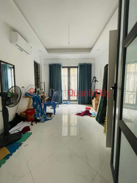Rare in the price range Selling house NGUYEN VAN HUYEN, CAU PAI. Beautiful house, in pole Loc, 5 floors. 5 sleep. 3.9 BILLION _0