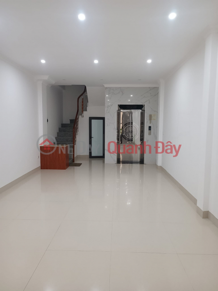 Property Search Vietnam | OneDay | Residential, Sales Listings | Cau Giay subdivision, Auto avoid, Office, 52m2, 6T, MT4.5m, slightly 13 billion.