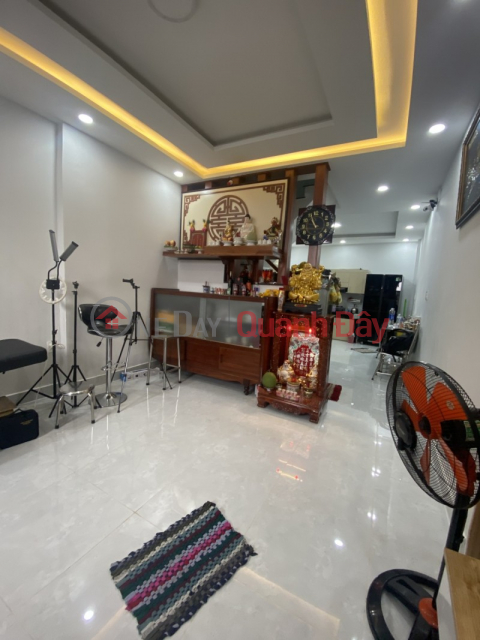 House for sale on Tran Hung Dao, Ward 5, District 5, Bach Van market, 46m2, 2 floors, 2 bedrooms, over 6 billion _0