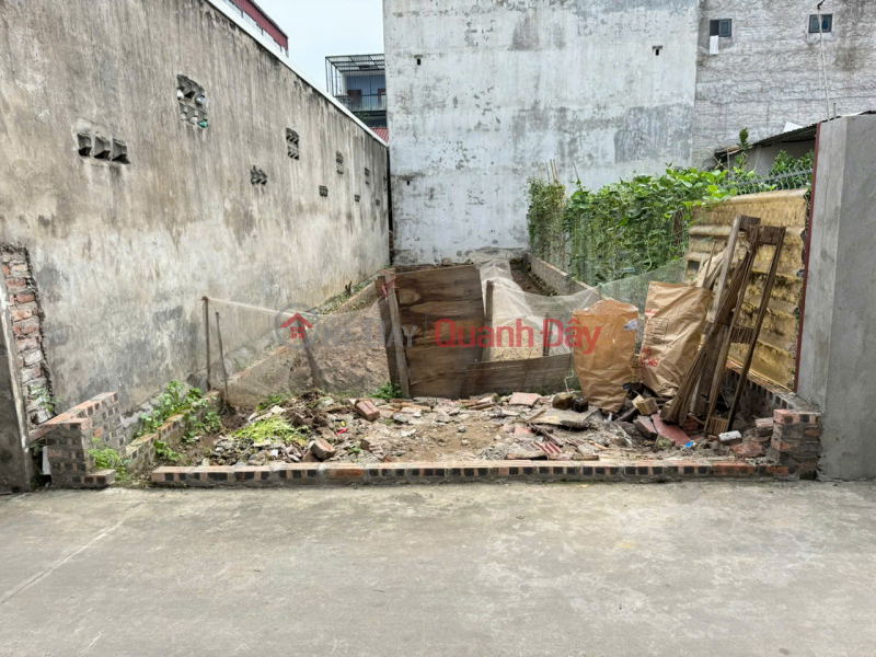 Bán đất thôn 3, Quang Minh, Mê Linh. Đường thông, oto đỗ. Gần sân bóng Giai Lạc Niêm yết bán