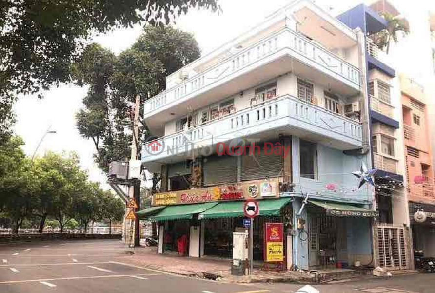 Corner house on 2MT Truong Sa street, 18m wide Rental Listings