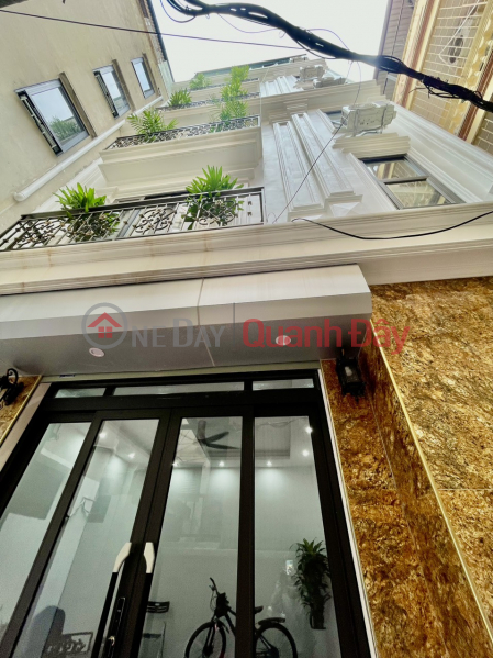 New beautiful glass house Koong 7 floors elevator, wide frontage - center of Ba Dinh district Sales Listings