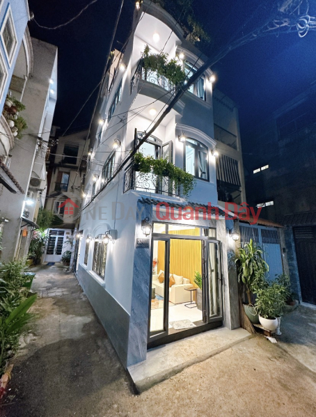 Stuck in business capital, urgently need to sell house in front of Phu Nhuan, convenient for rental business, price 3 billion 250 VND Sales Listings