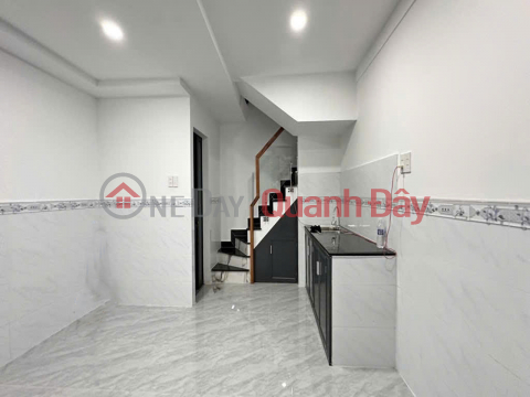 O1738 3-story house in Dong 1-2 Hamlet, Hoc Mon, square plot, 4x5m, 9xx million VND _0