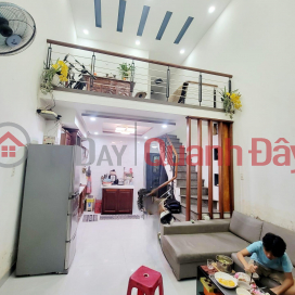 PRICE a little 2 billion. Kiet NGUYEN VAN LINH, Hai Chau, DN. Selling a 50m2 mezzanine house, just 3 steps from the car. _0