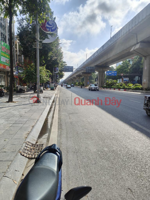 QUANG TRUNG STREET FRONT - HA DONG - BUSY BUSINESS - DIVERSE BUSINESS TYPES - SIDEWALK FOR SOCCER. 42m _0