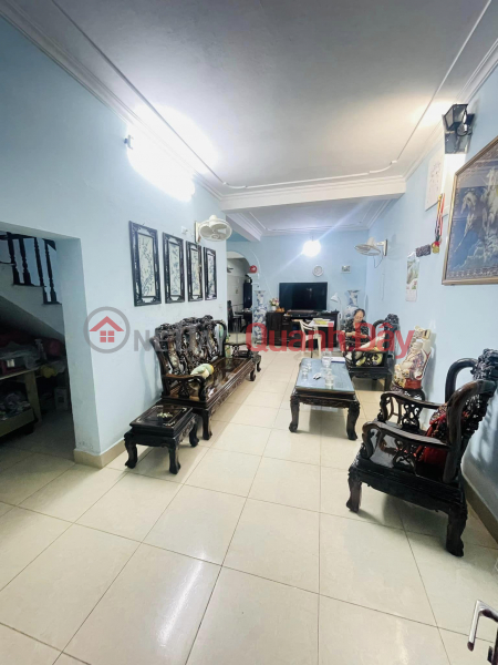 House for sale on Trung Kinh street, area: 82m, land area: 5m, 3 floors, lovely price 2x billion Sales Listings