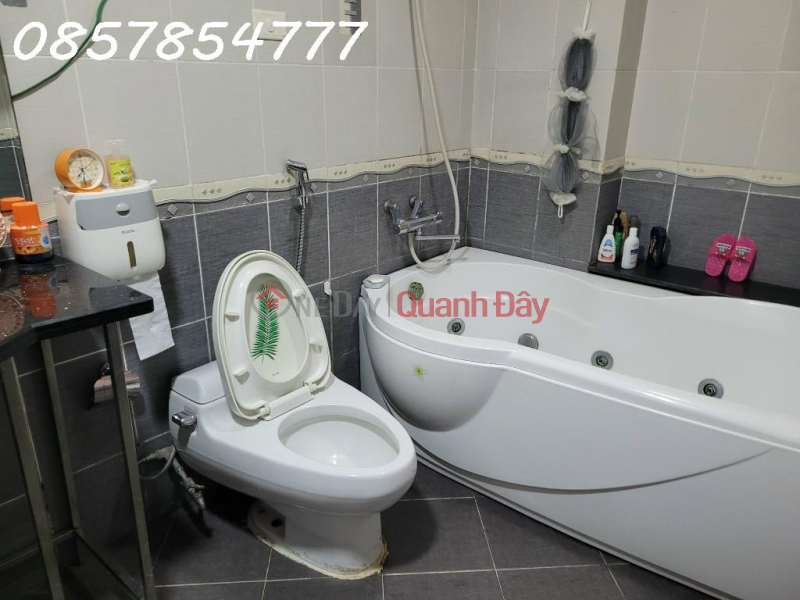 GIÁ CỰC TỐT 132M2, CHỈ HƠN 40TR/M2 - CẦN BÁN GẤP - CĂN HỘ 3PN 2 WC - FULL NỘI THẤT - 2 BAN CÔNG PHẠM HÙNG-, Việt Nam | Bán | đ 5,7 tỷ