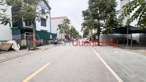 biệt thự sân vườn Long Biên, gần hồ điều hòa, diện tích 152m, mặt tiền 11m, full thổ cư _0