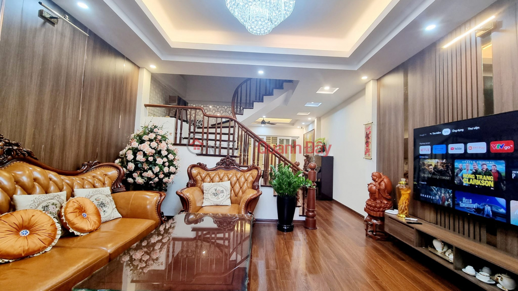 ₫ 11.9 Billion, House for sale on Van Cao Street, Ba Dinh 67m2 x 5 floors, nearly 5m area, just over 11 billion Contact 0918086689