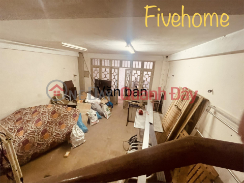 Selling Ton Duc Thang townhouse 40m2*6 floors for 5.5 billion, beautiful house right away _0