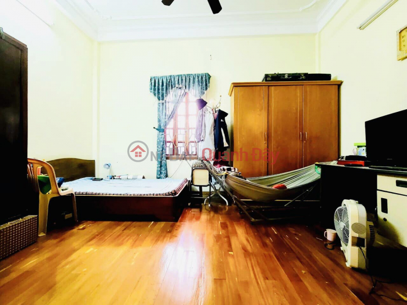 đ 23 Billion | House for sale on street front, wide sidewalk, Dao Tan, Ba Dinh 82m 5 floors MT 8m 23 billion