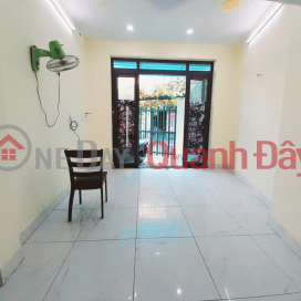 Nhà mặt Tiền, ở ngay, Cho thuê 12tr/th,TT Quận 2, DTSD 186m2, Giá chỉ 5ty nhỉnh _0