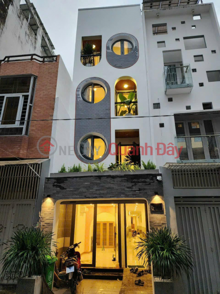 Deeply reduced from 23 billion to 16 billion, serviced apartment in Tran Van Dang, District 3, area 330m2 including 14 rooms for rent. Sales Listings