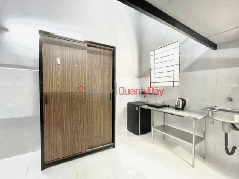 đ 4 Million/ month Room for rent with student price right on Le Van Sy