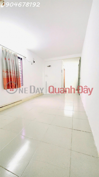 1 room for rent near the city center, Vinhomes Central Park, area 22m2, Vietnam | Rental đ 3.5 Million/ month