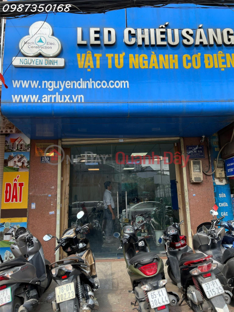 WHOLE HOUSE FOR RENT ON DINH BO LINH STREET, WARD 26, BINH THANH - PRIME LOCATION _0