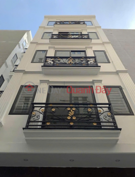 House for sale in Kim Giang, Thanh Xuan - New house, 30m wide alley, car can avoid - S34m x 5 floors x 3 large bedrooms Sales Listings