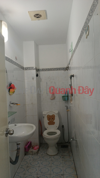 NHÀ 3 LẦU CHÍNH CHỦ QUẬN 7 – TÂN QUY. DT: 4M X 10M. SHR Việt Nam Bán | đ 4,53 tỷ