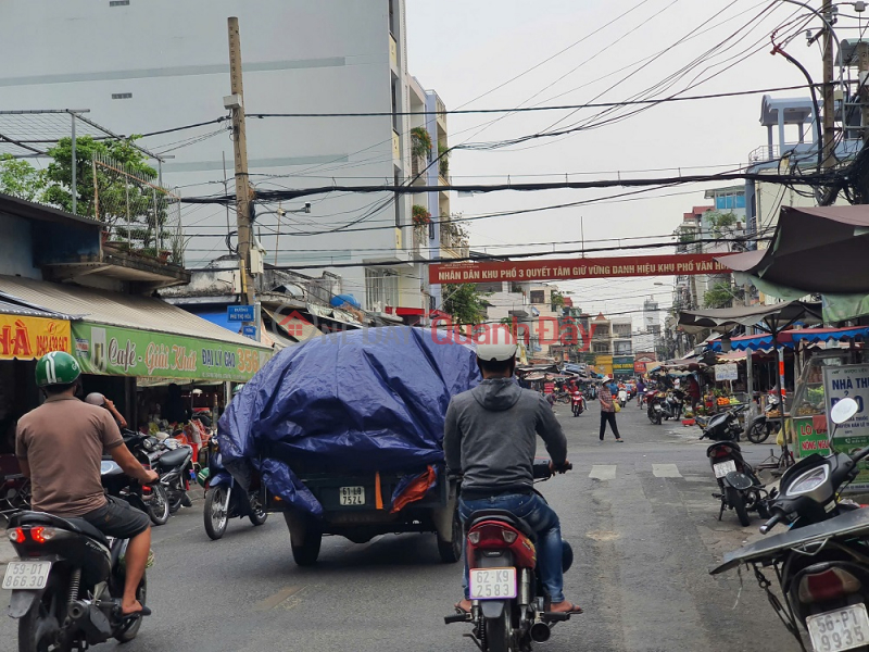 đ 21 tỷ, MTKD Hoàng Ngọc Phách DT 5.5x18m, 6 tầng. Vị trí KD vàng