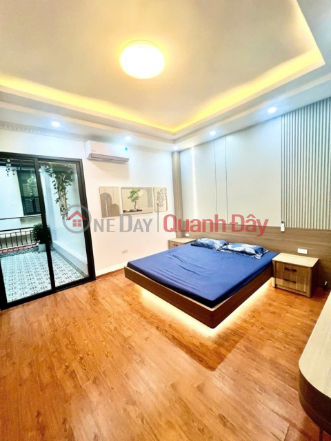 Bán nhà Trường Chinh 5 tầng long lanh, trung tâm, siêu tiện ích, sổ vuông _0