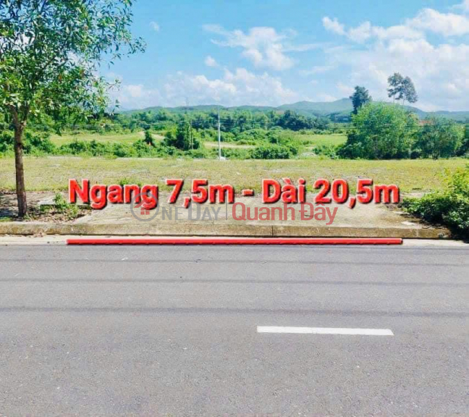 Land lot for sale right at Khanh Vinh Shopping Center. PRICE 880 MILLION Vietnam Sales | đ 800 Million