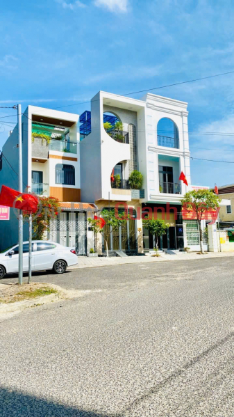 FOR SALE EXTREMELY BEAUTIFUL LAND LOT FRONTING VO VAN DUNG STREET, HON XEN - NORTH WARD, NHA TRANG (Old Vinh Hoa) Vietnam Sales, đ 4.5 Billion