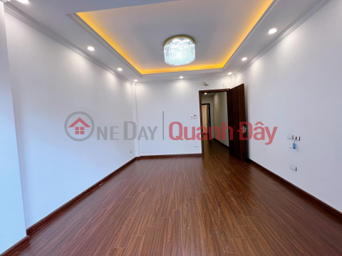 House for sale 55m2 Thuy Khue Street, Tay Ho Garage 2 Cars 6 rooms Busy business 13.5 Billion _0